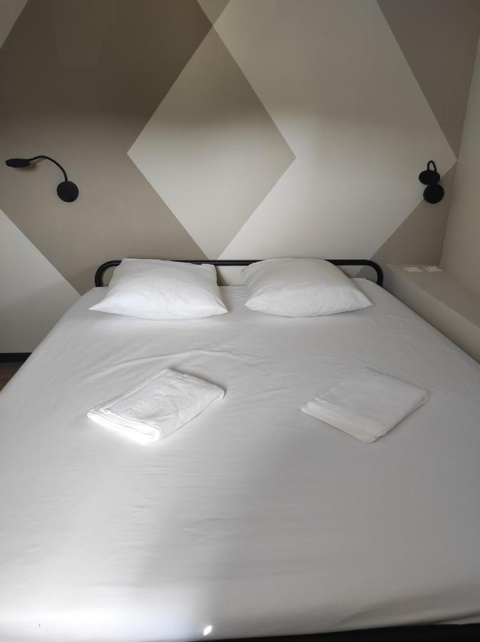 Apparts'Hotel La Ferme Du Gros Noyer มาโลแซน ภายนอก รูปภาพ