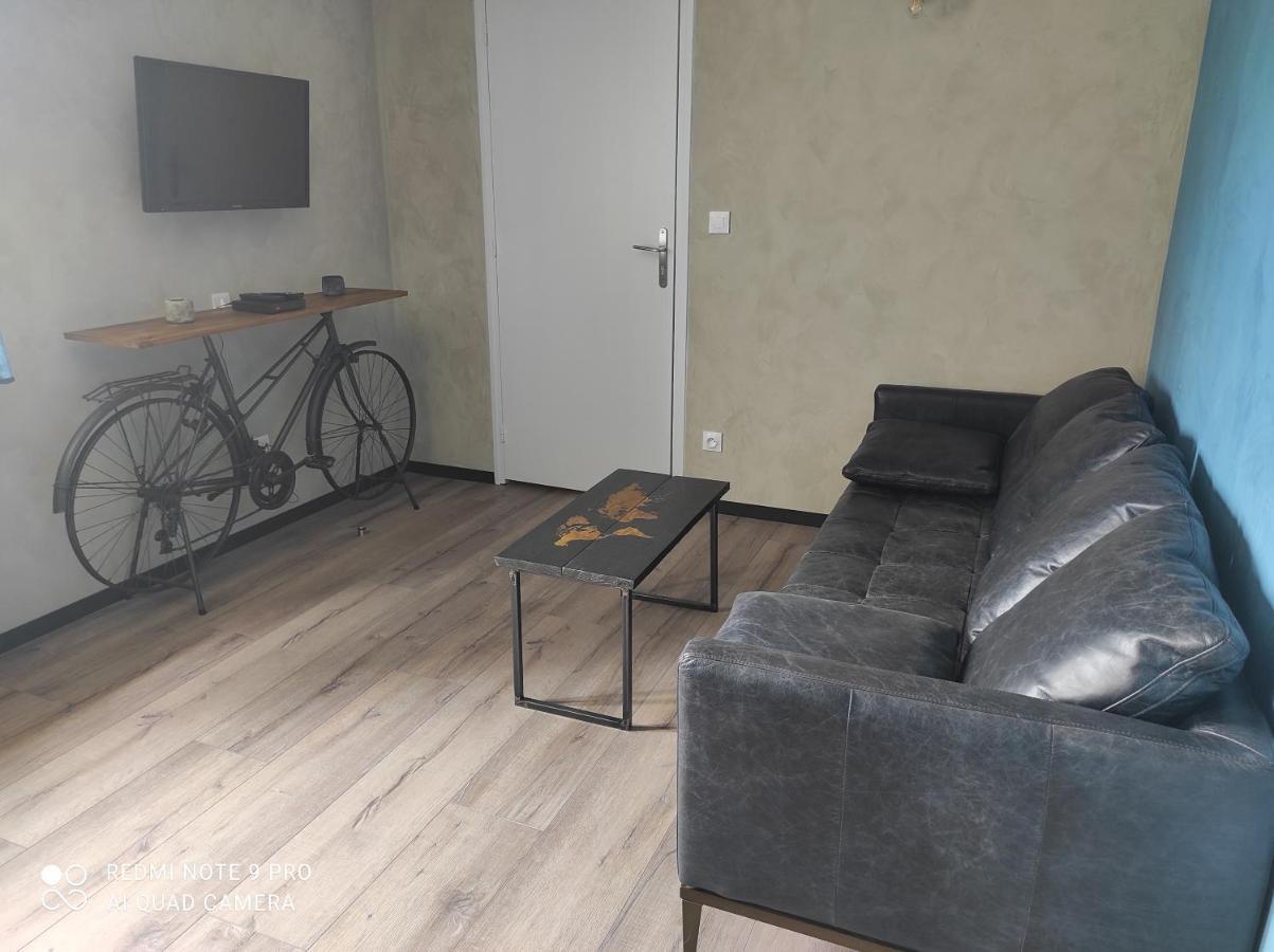 Apparts'Hotel La Ferme Du Gros Noyer มาโลแซน ภายนอก รูปภาพ